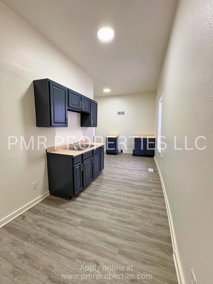 820 Richardson St - Photo 7 of 7