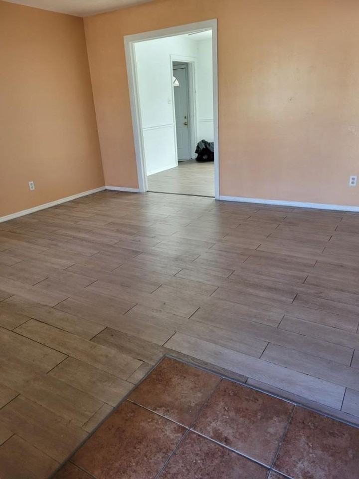 411 Vintage Rd - Photo 3 of 5