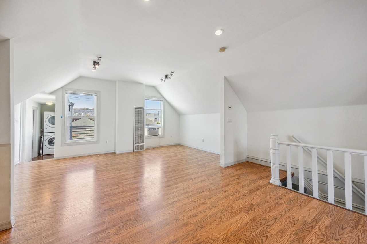 1210 Utah St - Photo 7 of 28