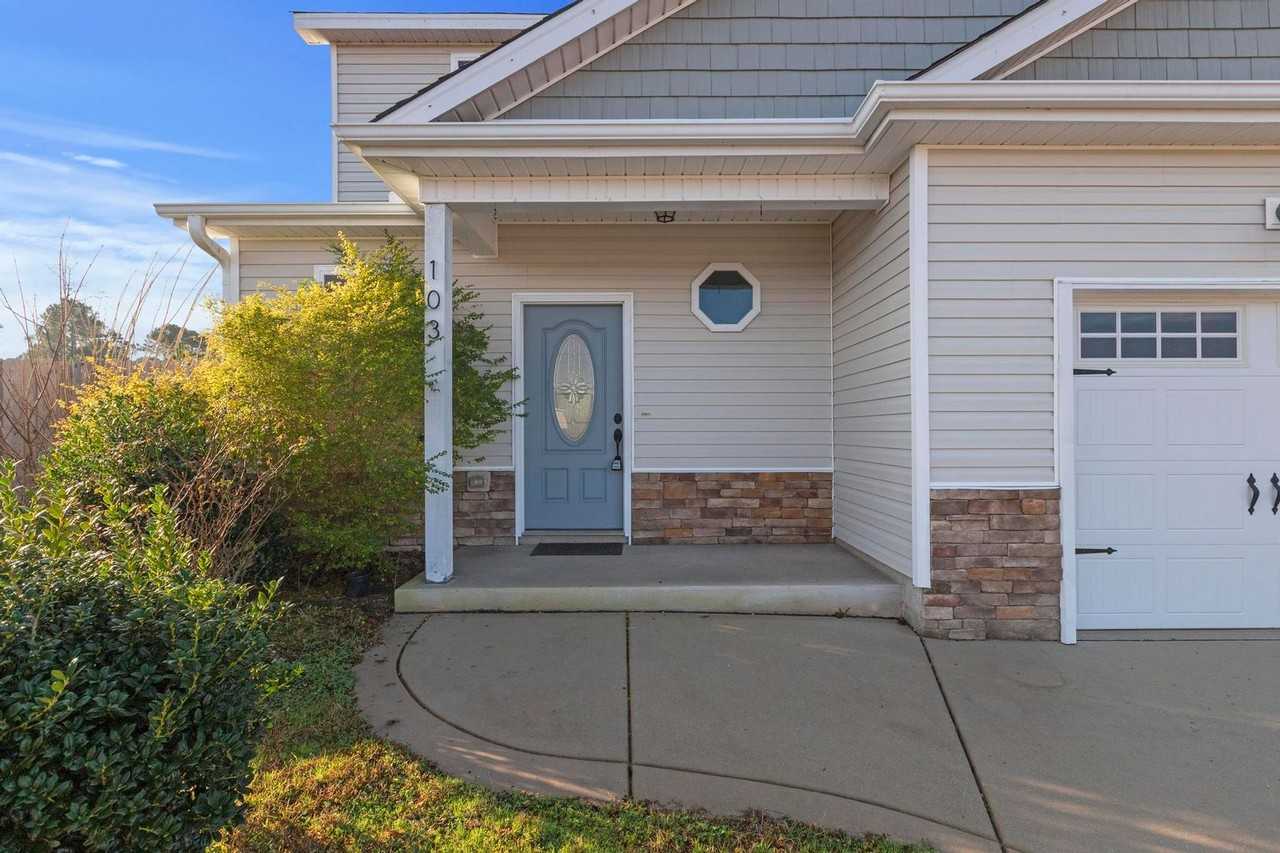 103 Costa Ct - Photo 2 of 20