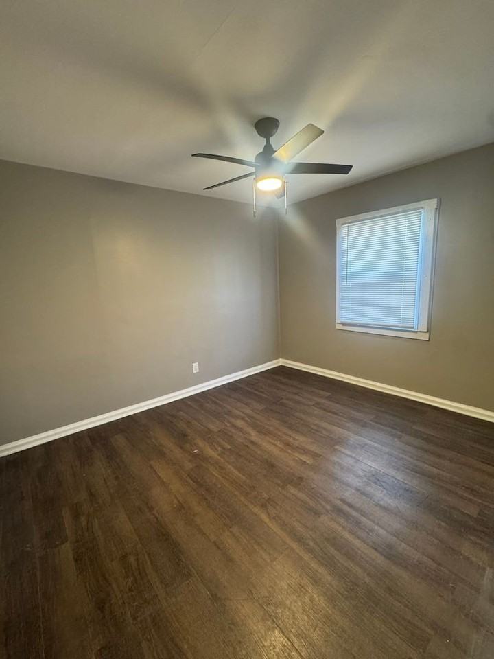 4341 Lincoln St - Photo 6 of 14