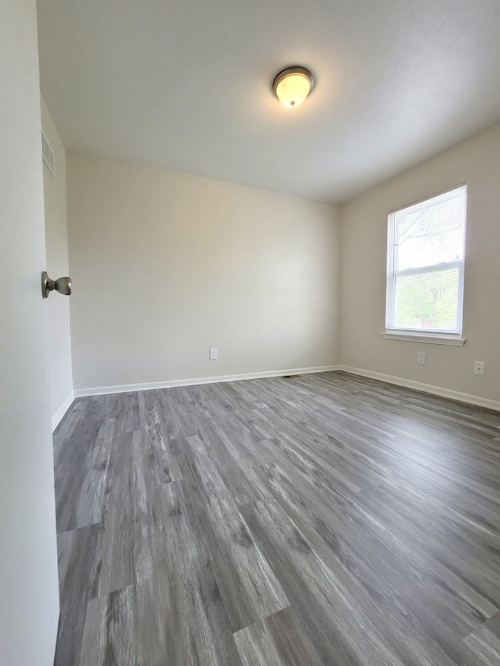 5930 Cypress Pl - Photo 4 of 14