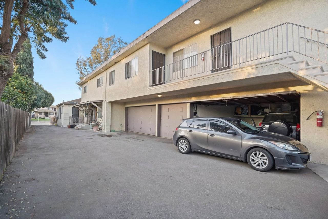 1514-1516 W. Torrance Blvd. - Photo 3 of 4