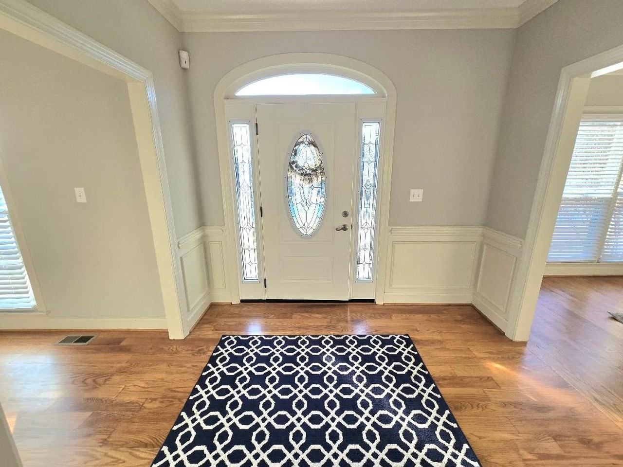 4876 Rolling Hill Rd - Photo 3 of 32