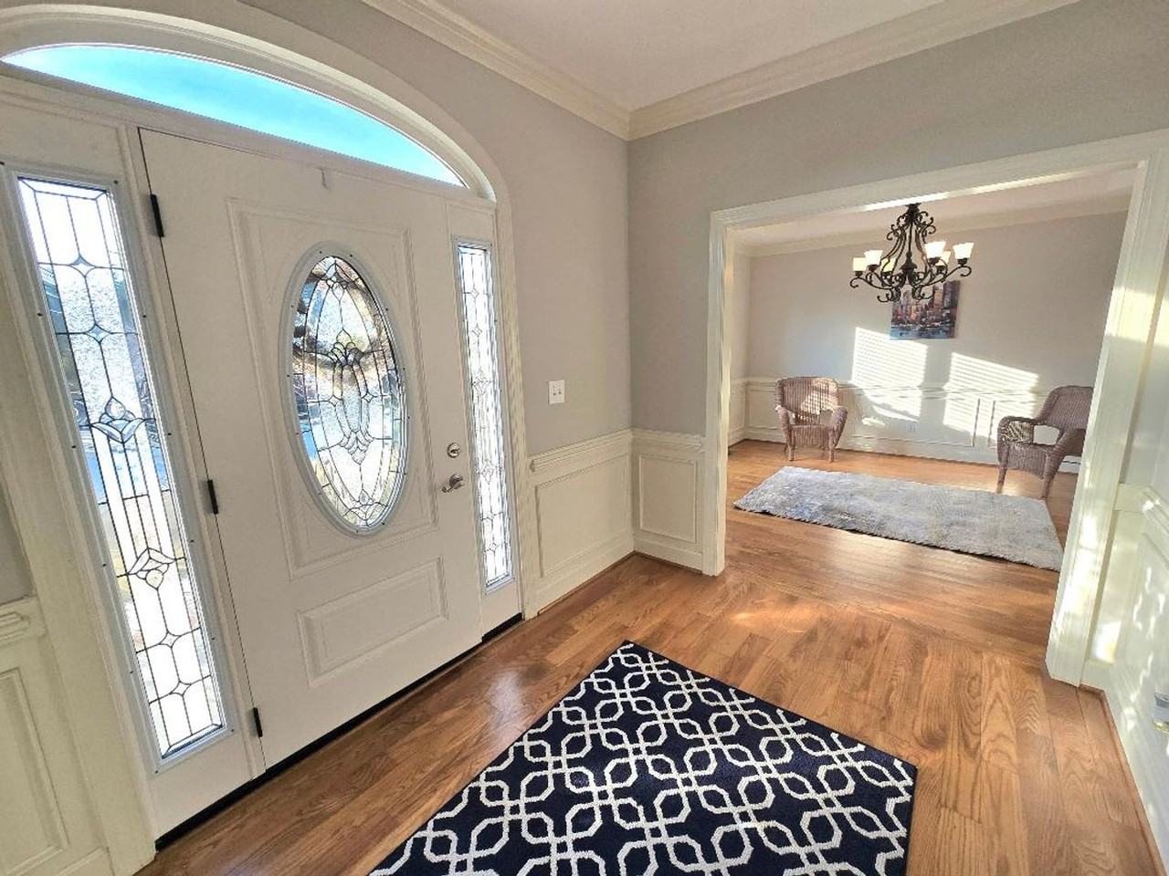 4876 Rolling Hill Rd - Photo 4 of 32