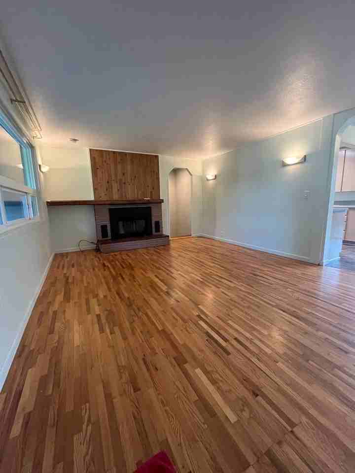 1315 Golden Ave - Photo 4 of 20