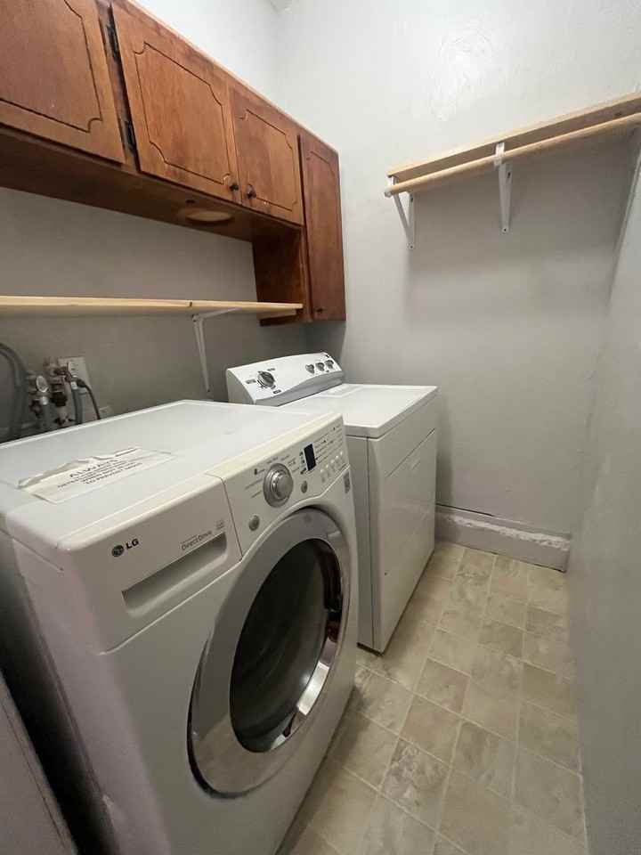 1315 Golden Ave - Photo 6 of 20