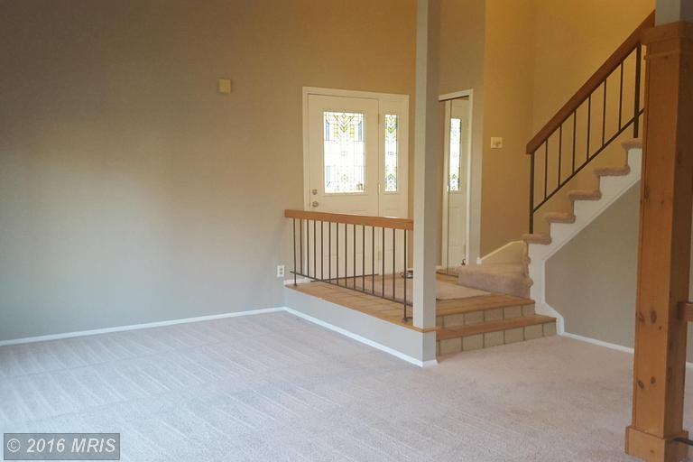 258 W Meadowland Ln - Photo 3 of 8