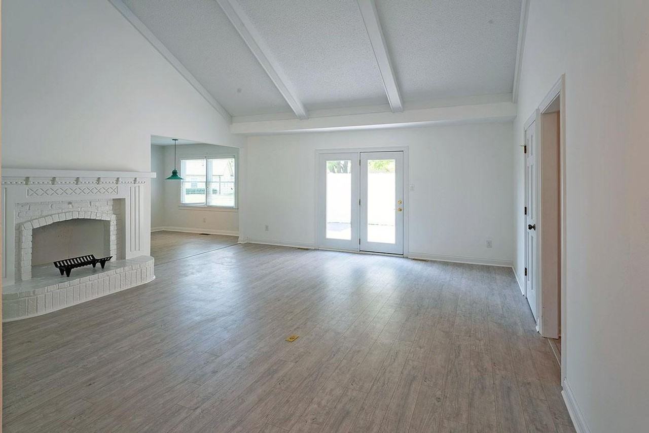 12618 Lockerbie Cir - Photo 6 of 27