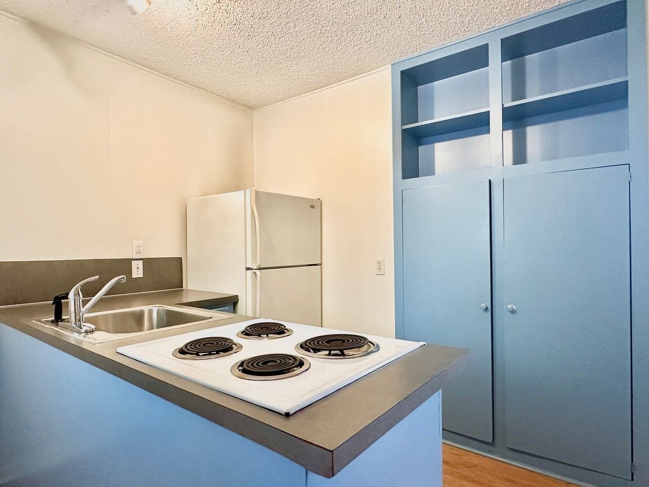 2721 Hemphill Park - Photo 3 of 8