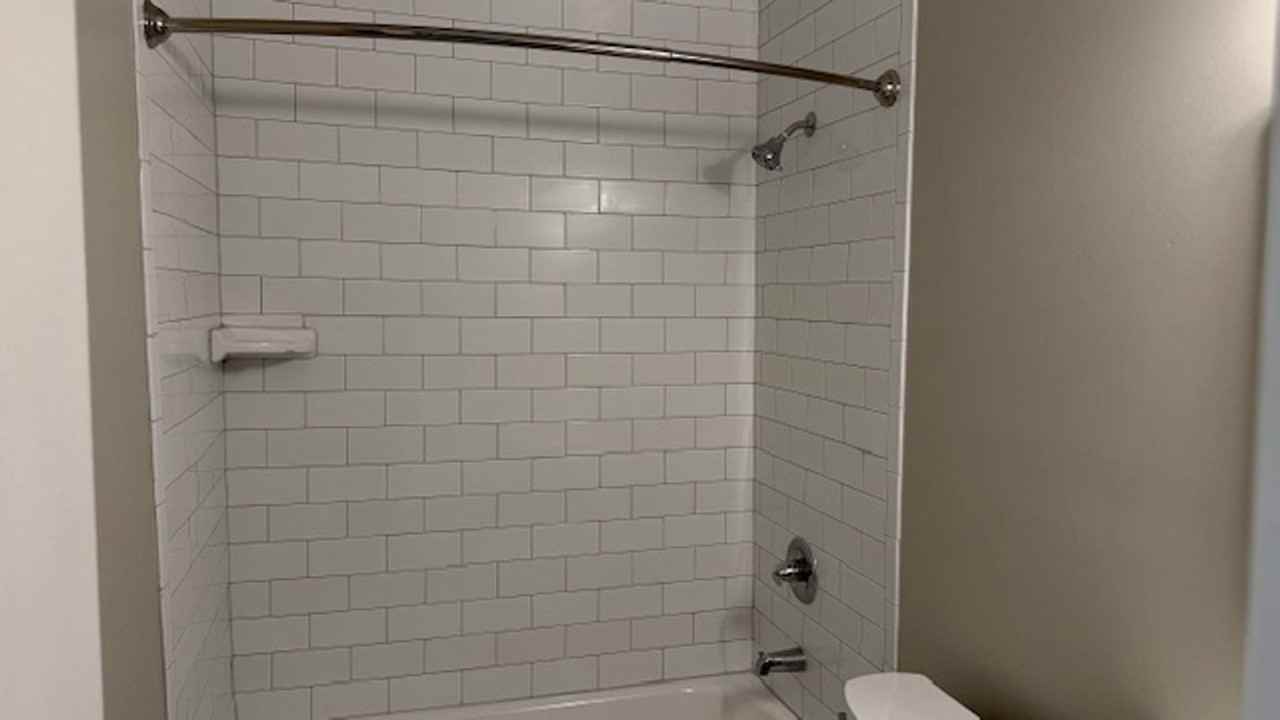 Shady Oaks Apartments - Photo 4 of 23