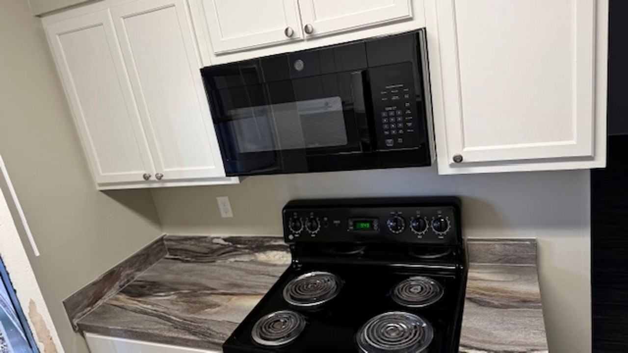 Shady Oaks Apartments - Photo 6 of 23