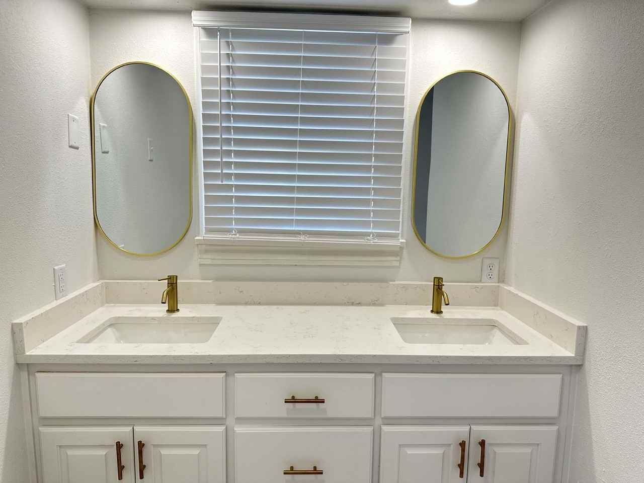 2313 29th St - Photo 6 of 15