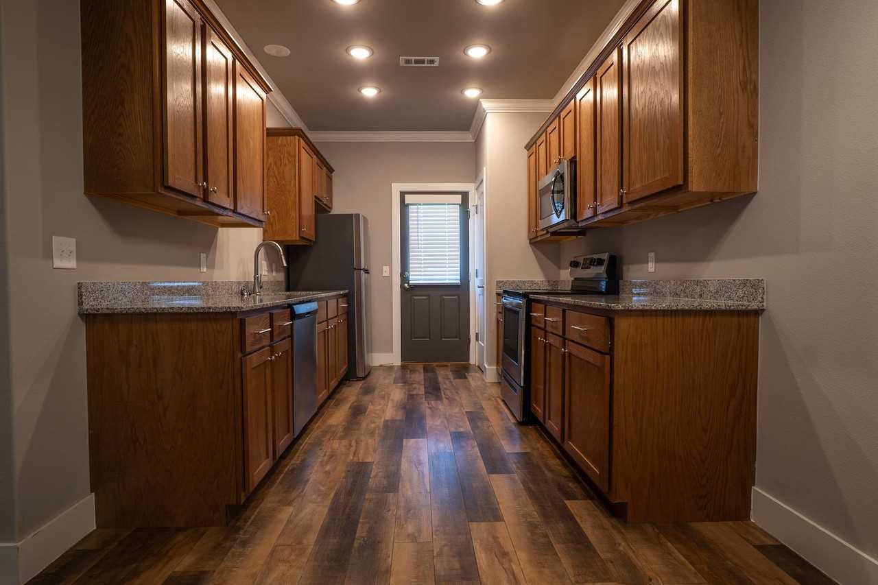 1705 Booker Cir - Photo 7 of 24