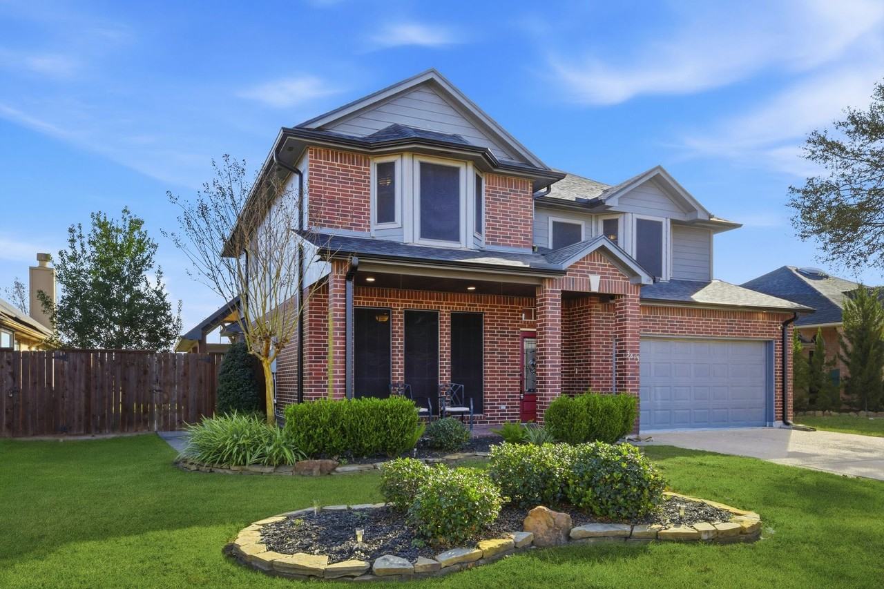 3815 Patras Dr - Photo 3 of 40