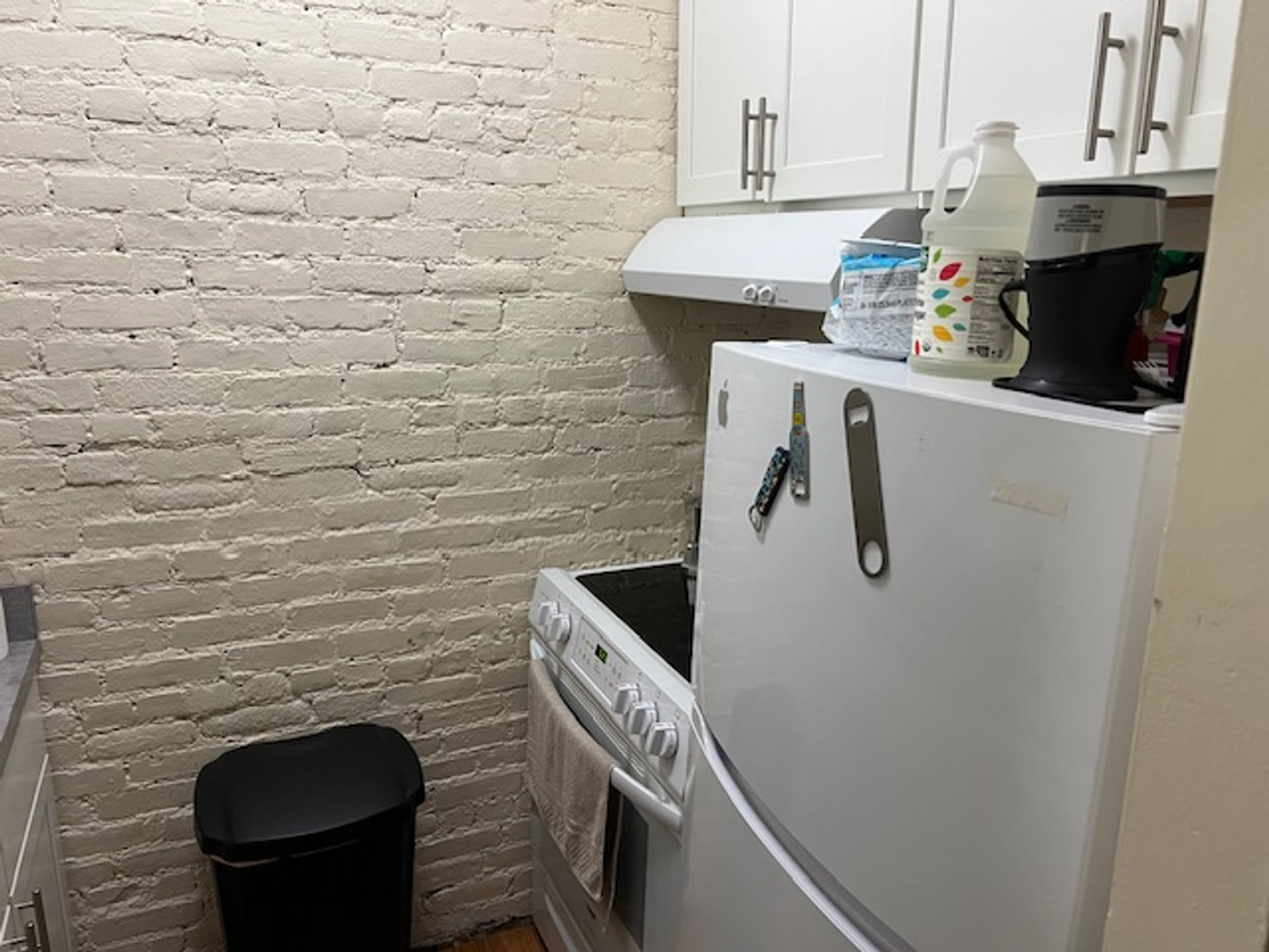 890 Huntington Ave - Photo 7 of 11