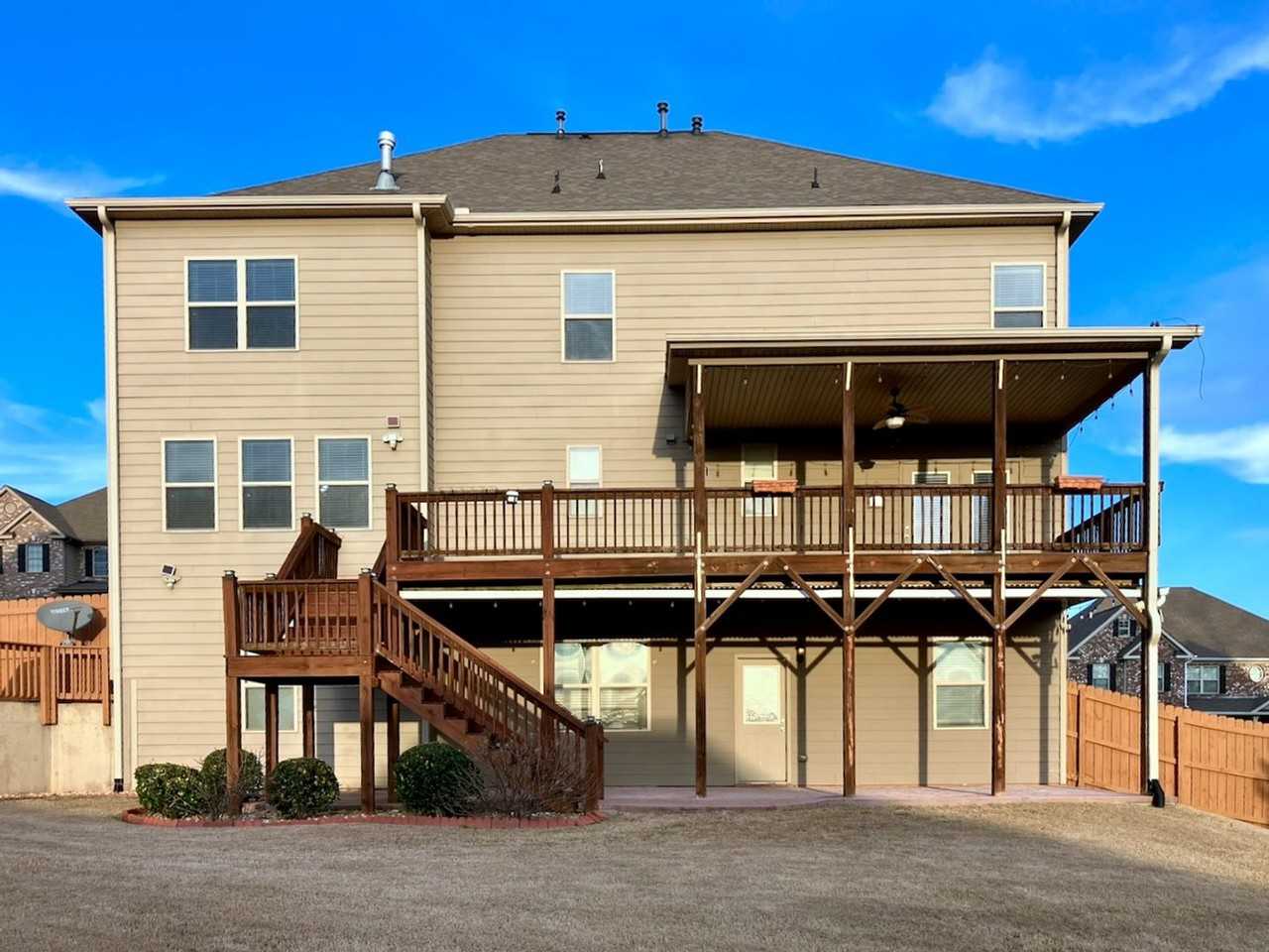 3733 Dragon Fly Ln - Photo 2 of 32