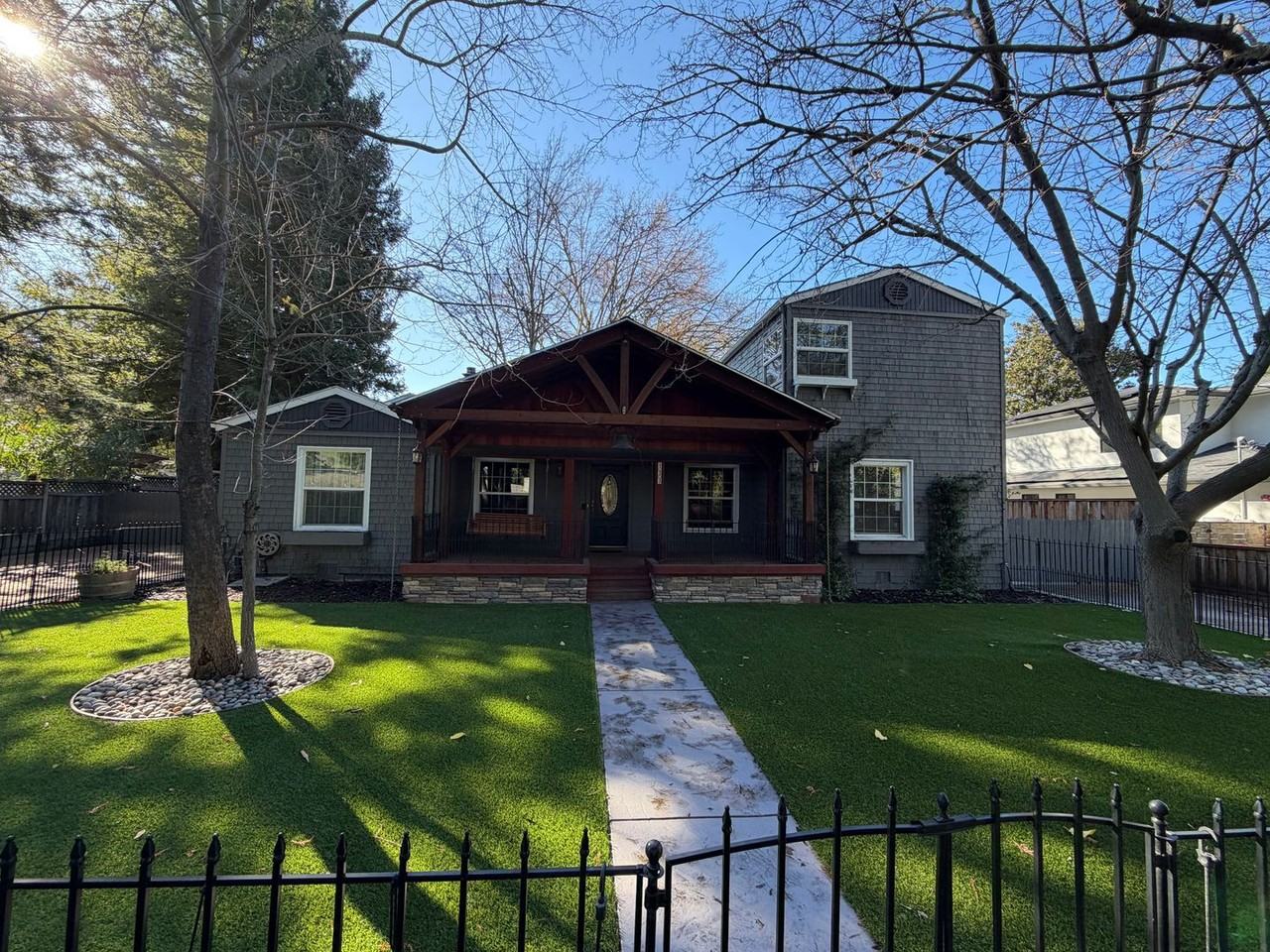 133 Gaywood Rd - Photo 2 of 20