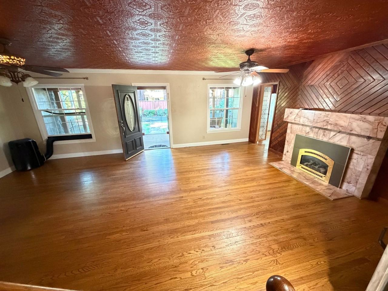 133 Gaywood Rd - Photo 7 of 20