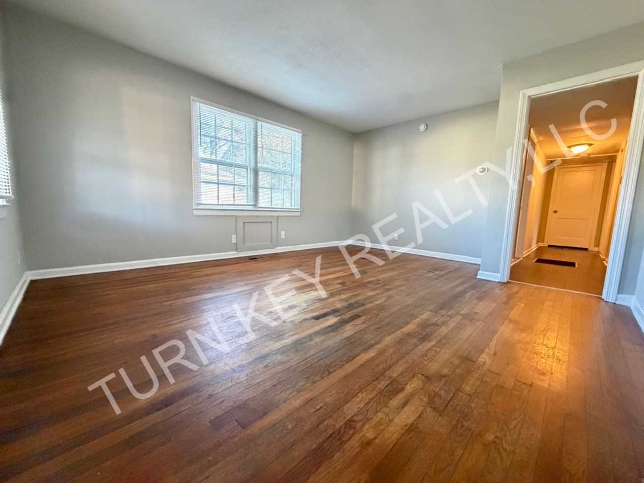 1841 21st Ave - Photo 3 of 26