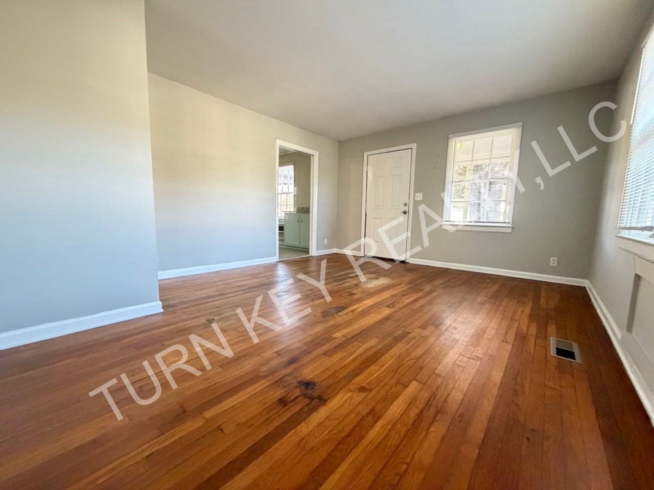 1841 21st Ave - Photo 4 of 26