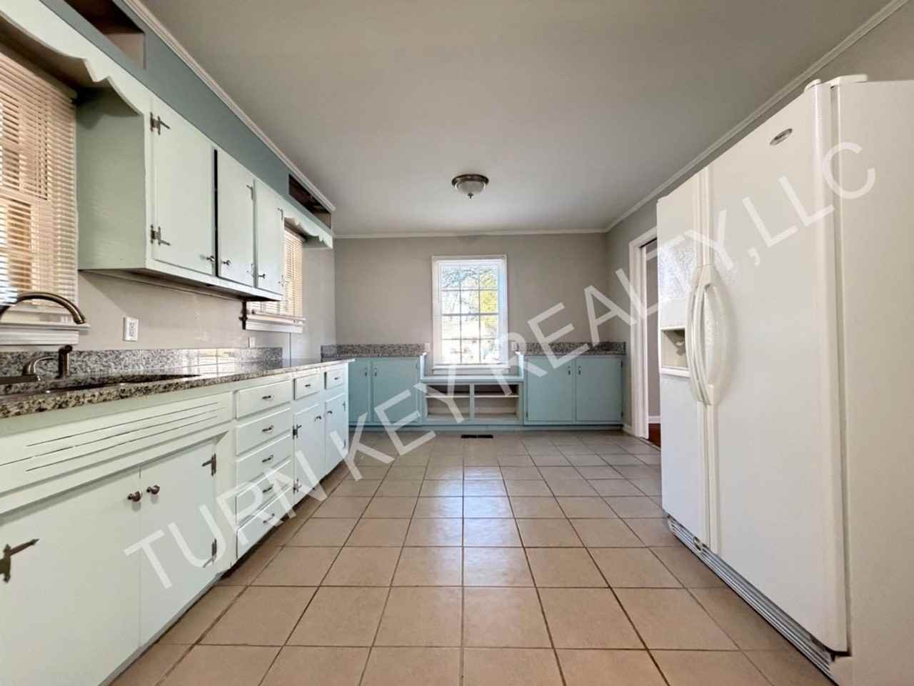 1841 21st Ave - Photo 6 of 26