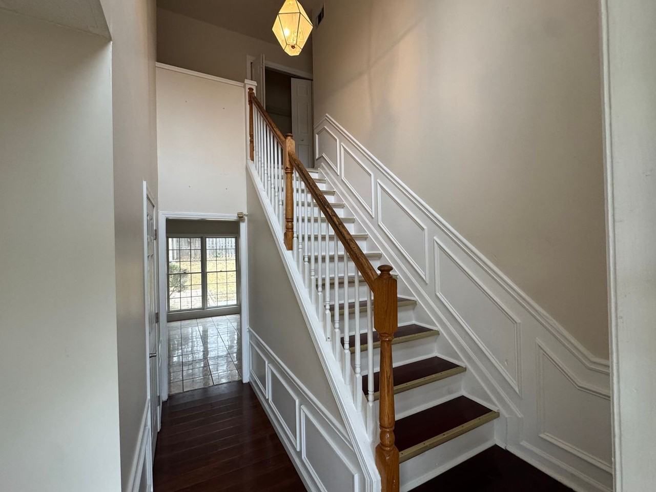 875 Eagle Creek Dr - Photo 3 of 25