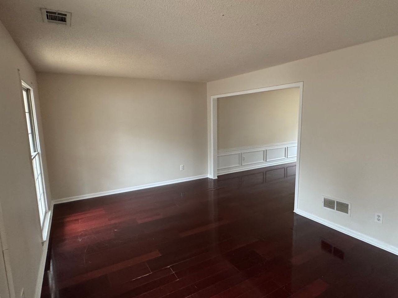 875 Eagle Creek Dr - Photo 4 of 25