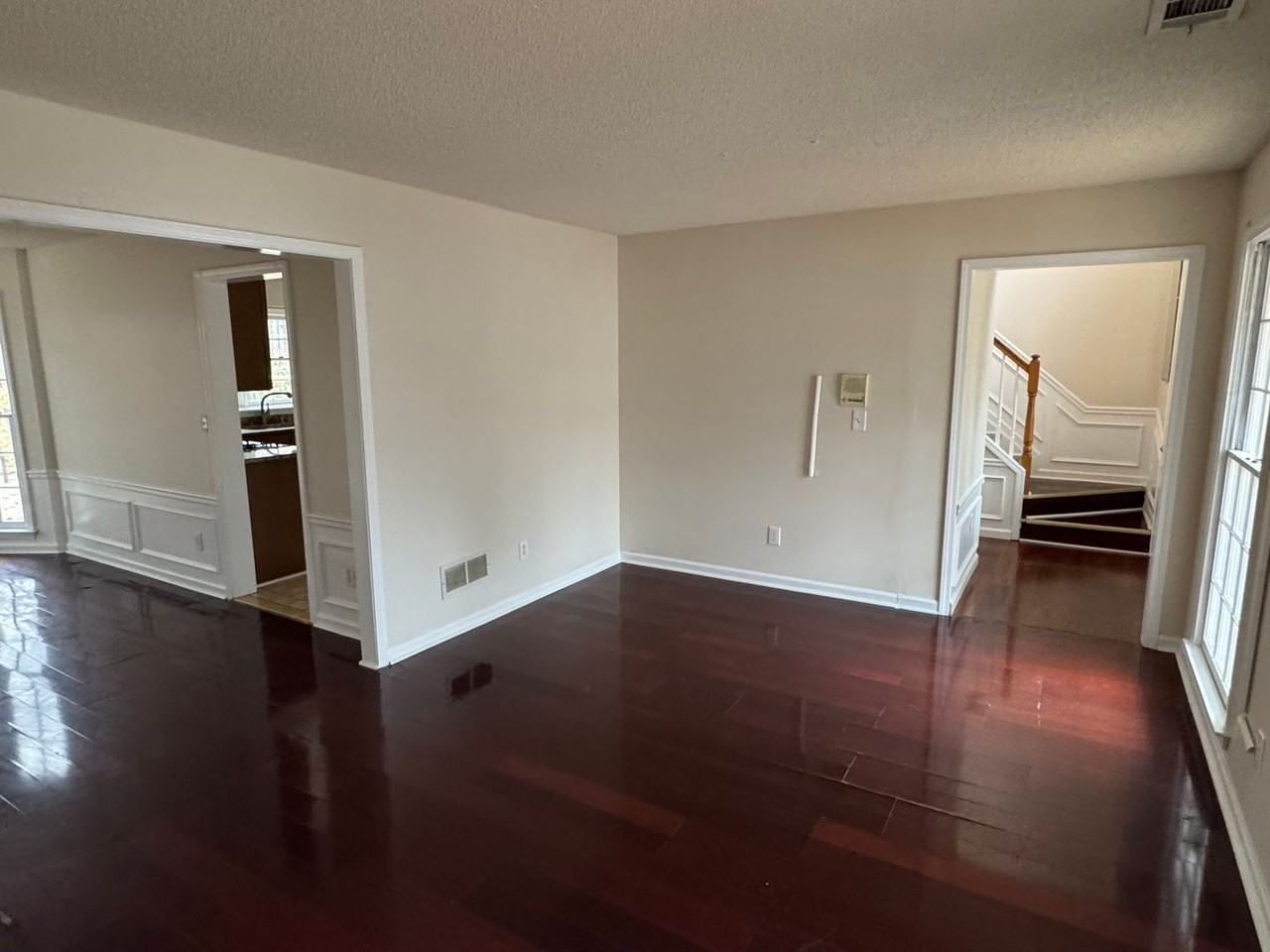 875 Eagle Creek Dr - Photo 5 of 25