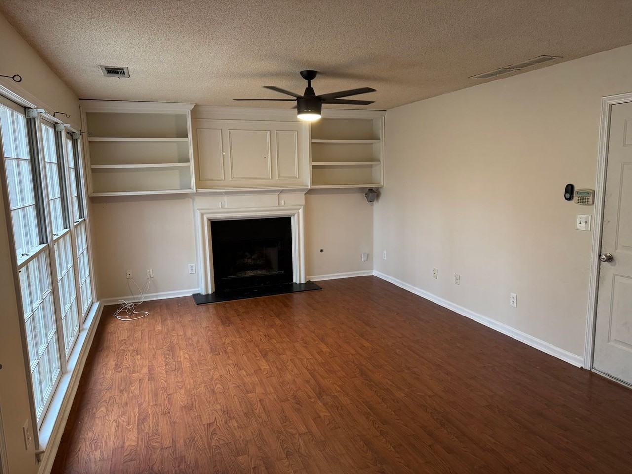 875 Eagle Creek Dr - Photo 7 of 25