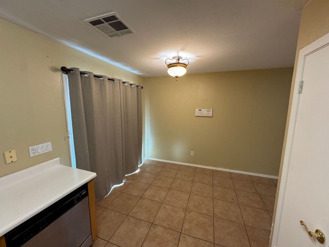 9949 E Diamond Ave - Photo 3 of 10