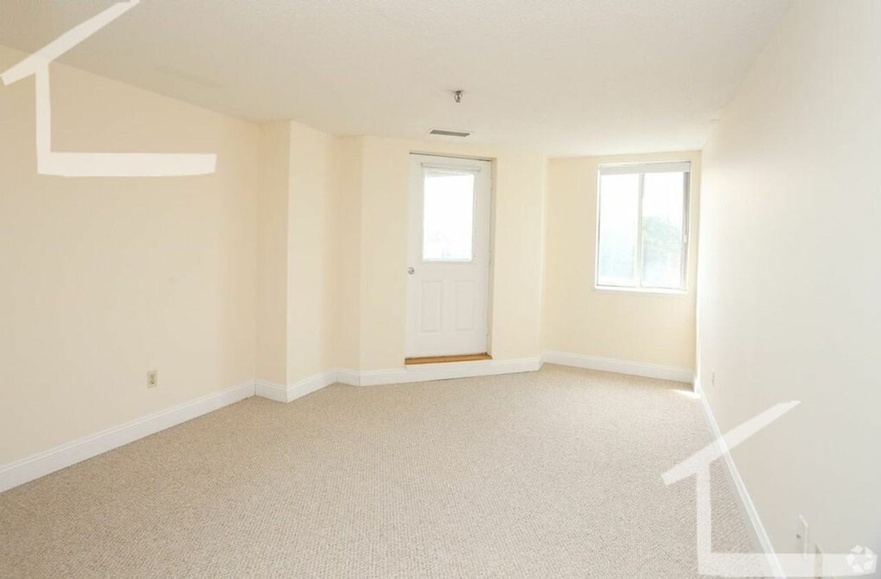 1079 Commonwealth Ave - Photo 7 of 11