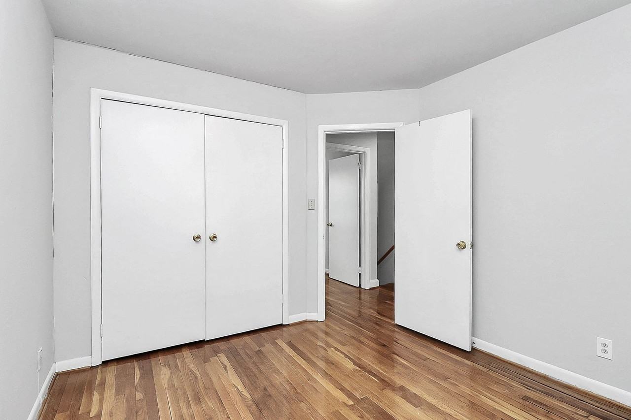 4220 Castleton Rd - Photo 7 of 18