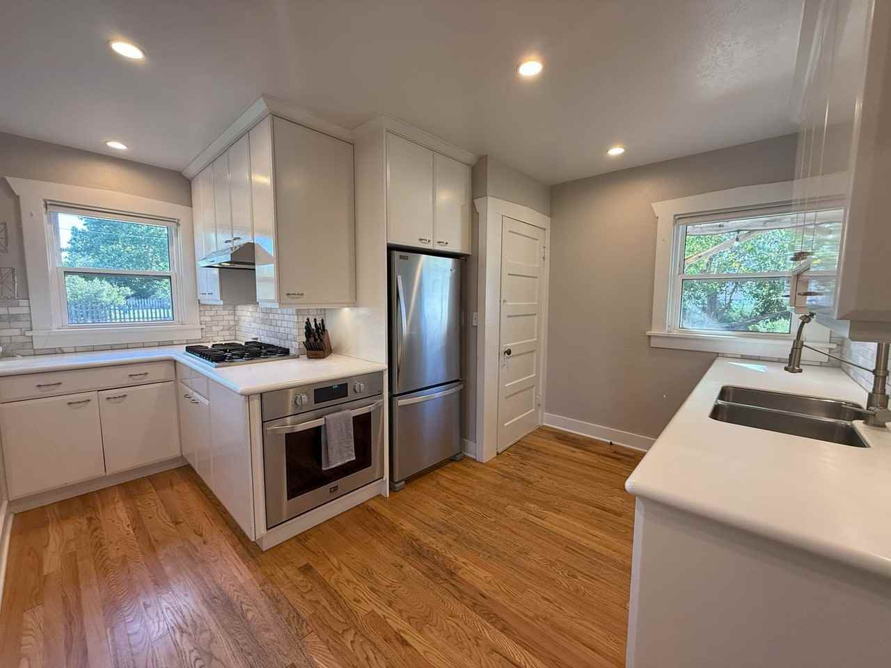 6399 S Windermere St - Photo 5 of 13