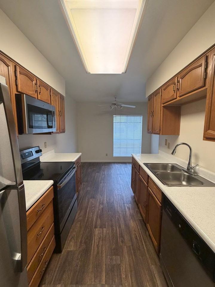 6349 N 78th St #117 - Photo 4 of 20