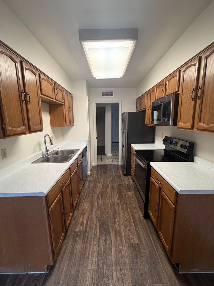 6349 N 78th St #117 - Photo 5 of 20