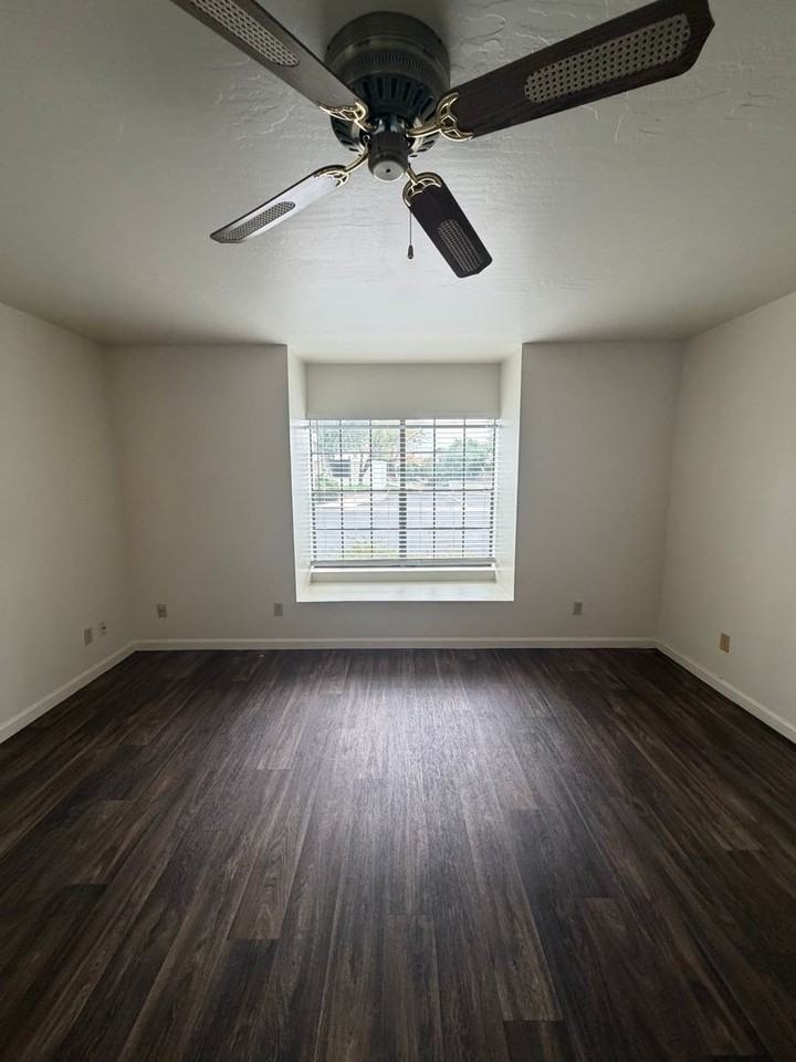 6349 N 78th St #117 - Photo 7 of 20