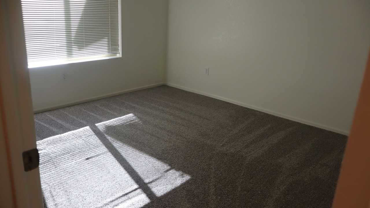 3353 E Kalispell Ave - Photo 4 of 46