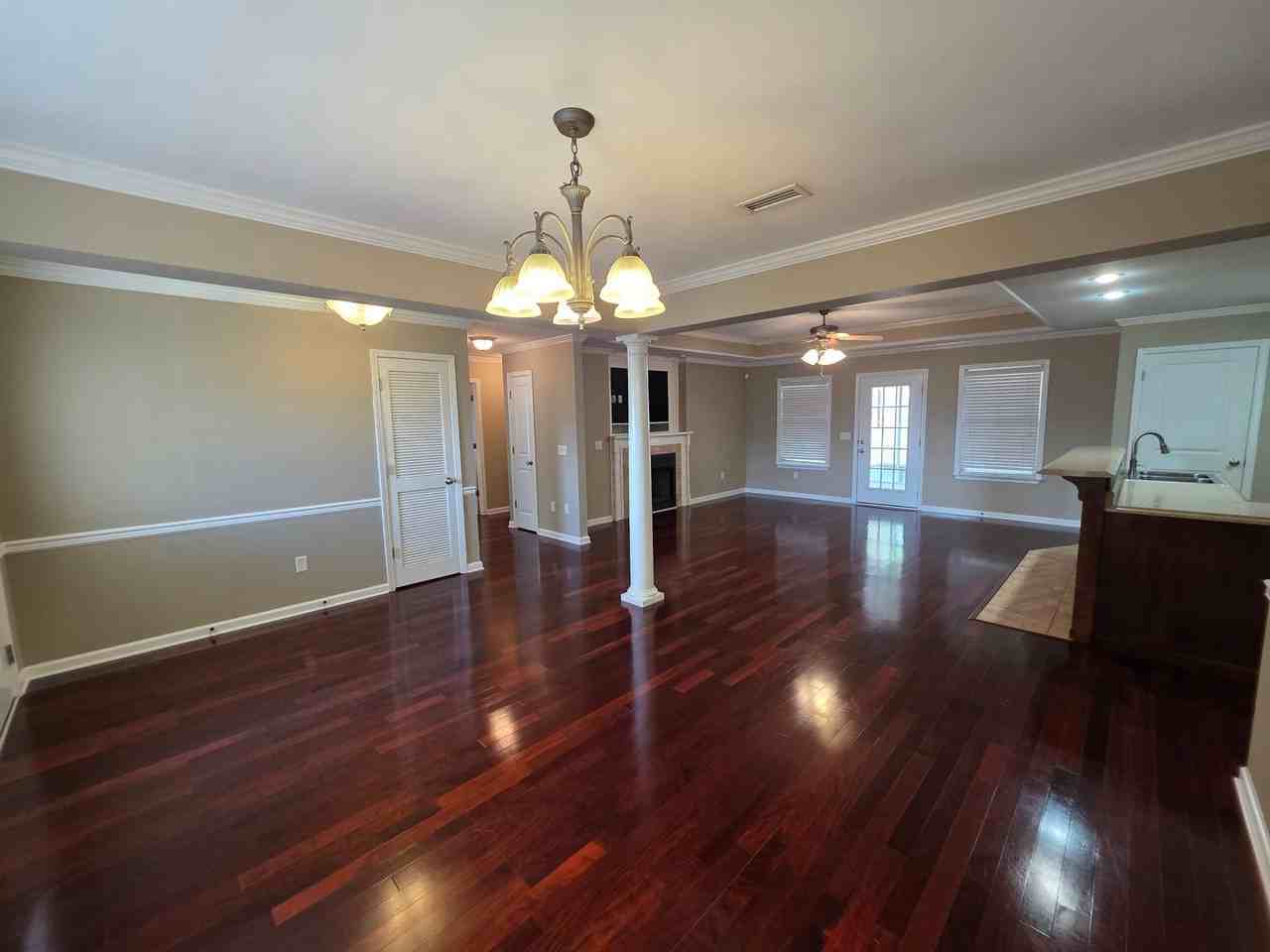 401 E Morningview Dr - Photo 4 of 20