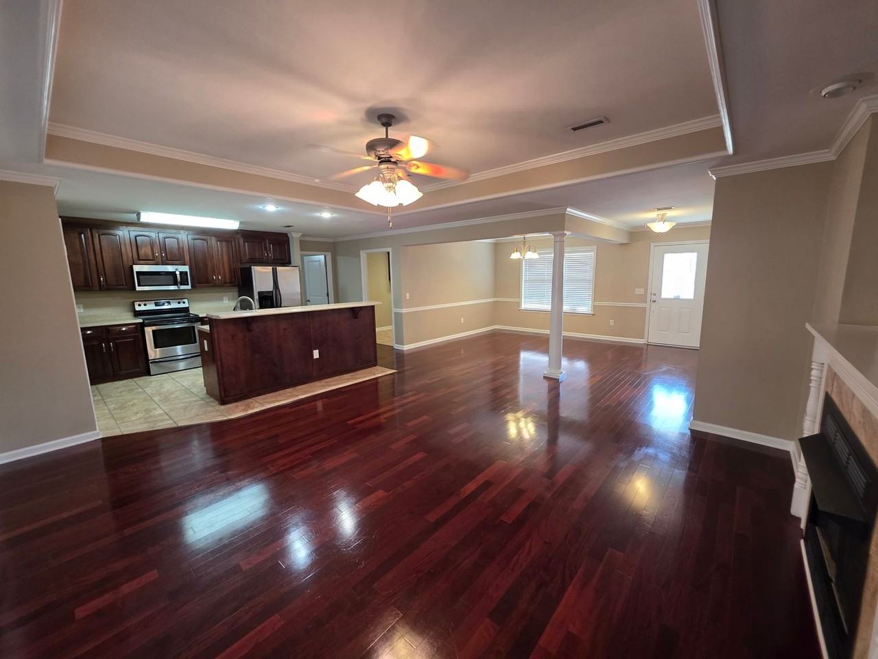 401 E Morningview Dr - Photo 5 of 20