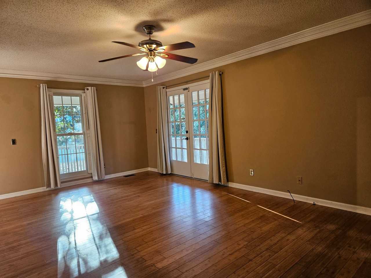 67 Eastpine Ct - Photo 4 of 22