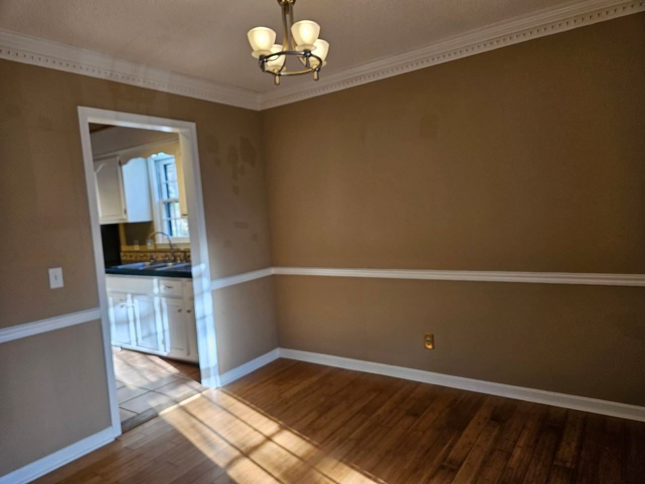 67 Eastpine Ct - Photo 6 of 22