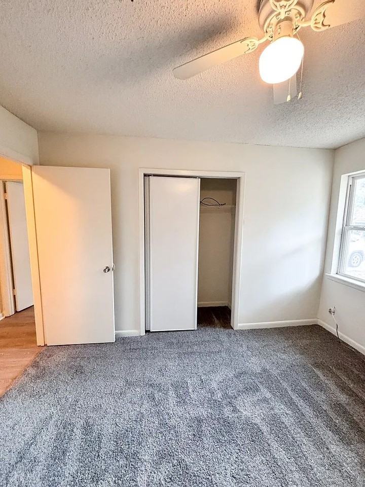 301 Thacker Loop - Photo 6 of 9