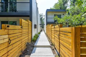 featured image of 616 Marine St