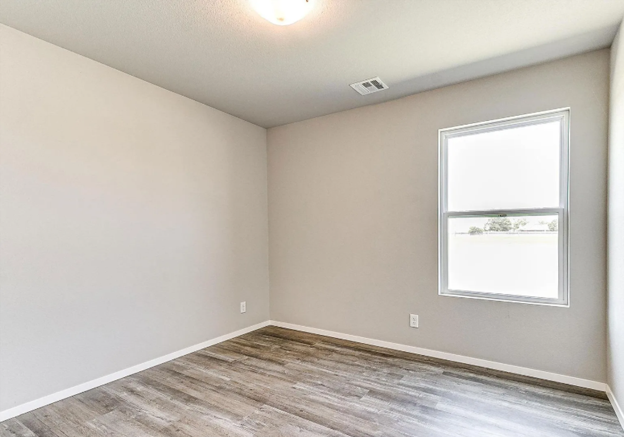 7231 E 132nd St S - Photo 4 of 21