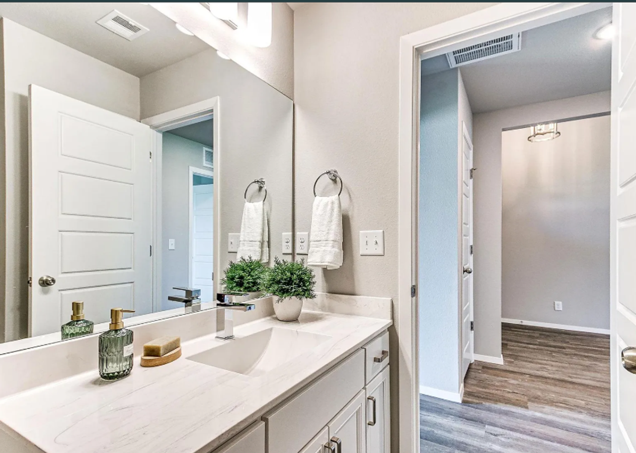 7231 E 132nd St S - Photo 7 of 21