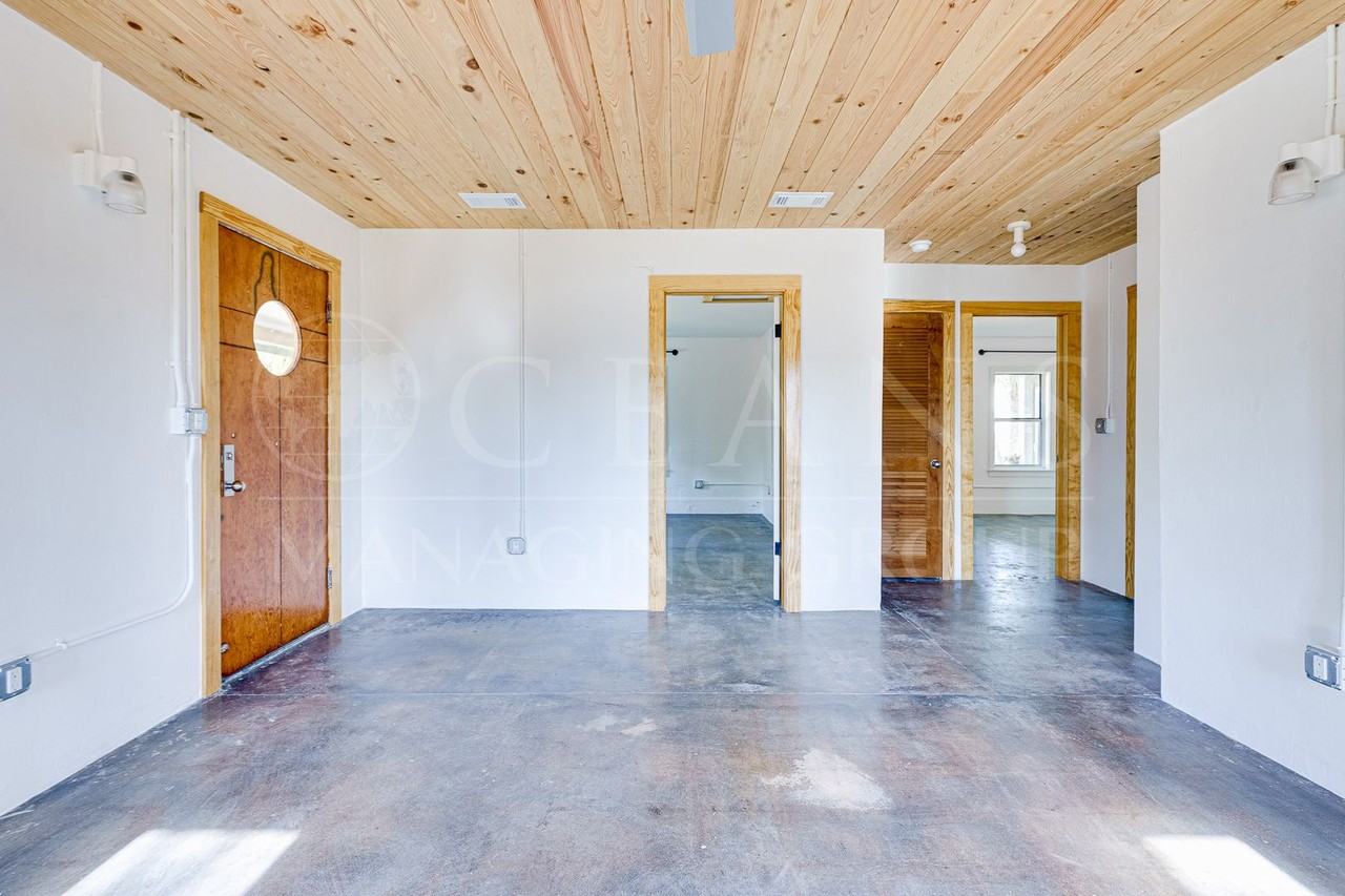 208 N Daytona Ave #A - Photo 4 of 25