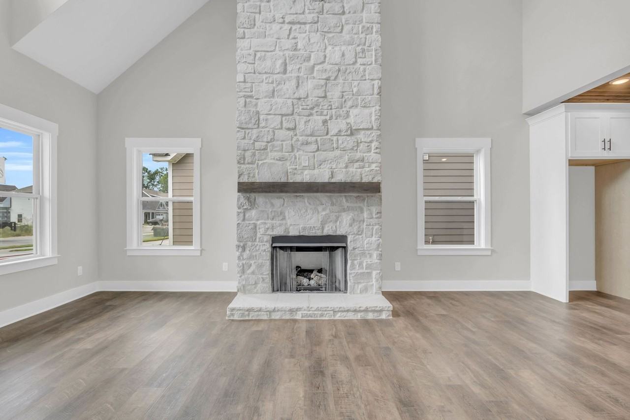 344 Willow Grove Ct - Photo 4 of 39