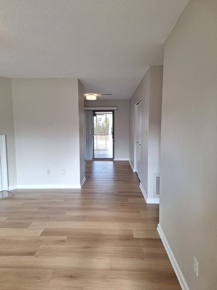 9005 Highbridge Dr - Photo 6 of 43