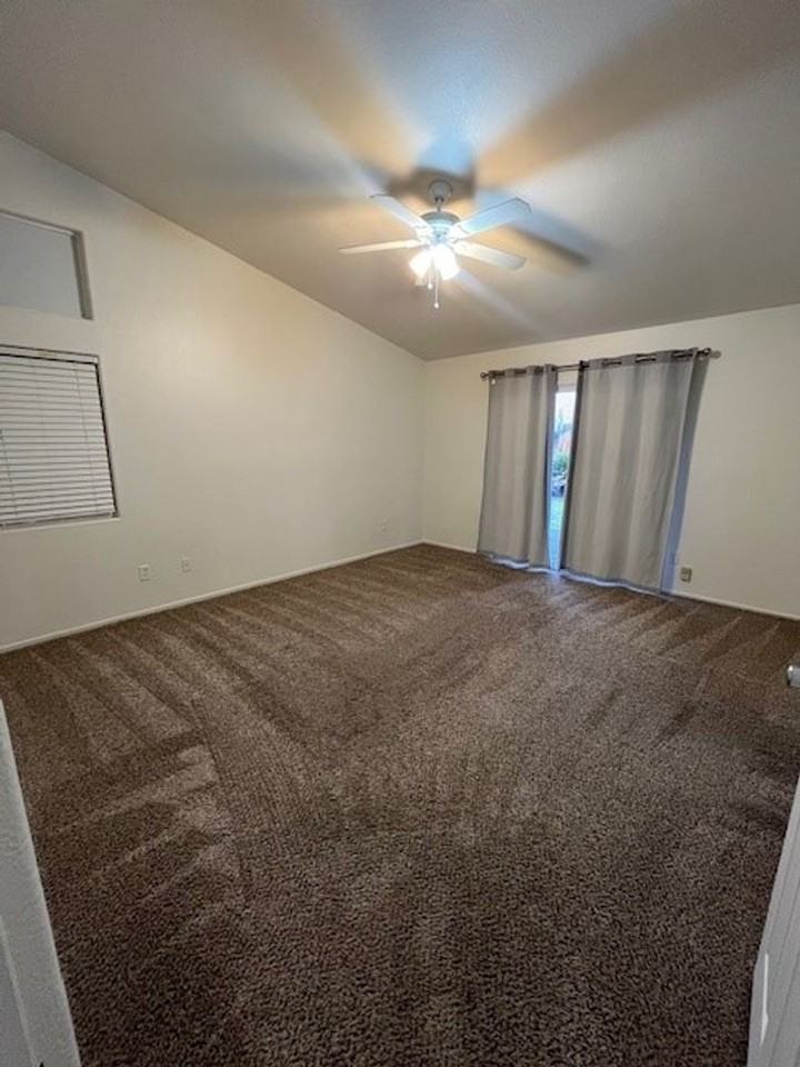 3502 Southpass Dr - Photo 4 of 10